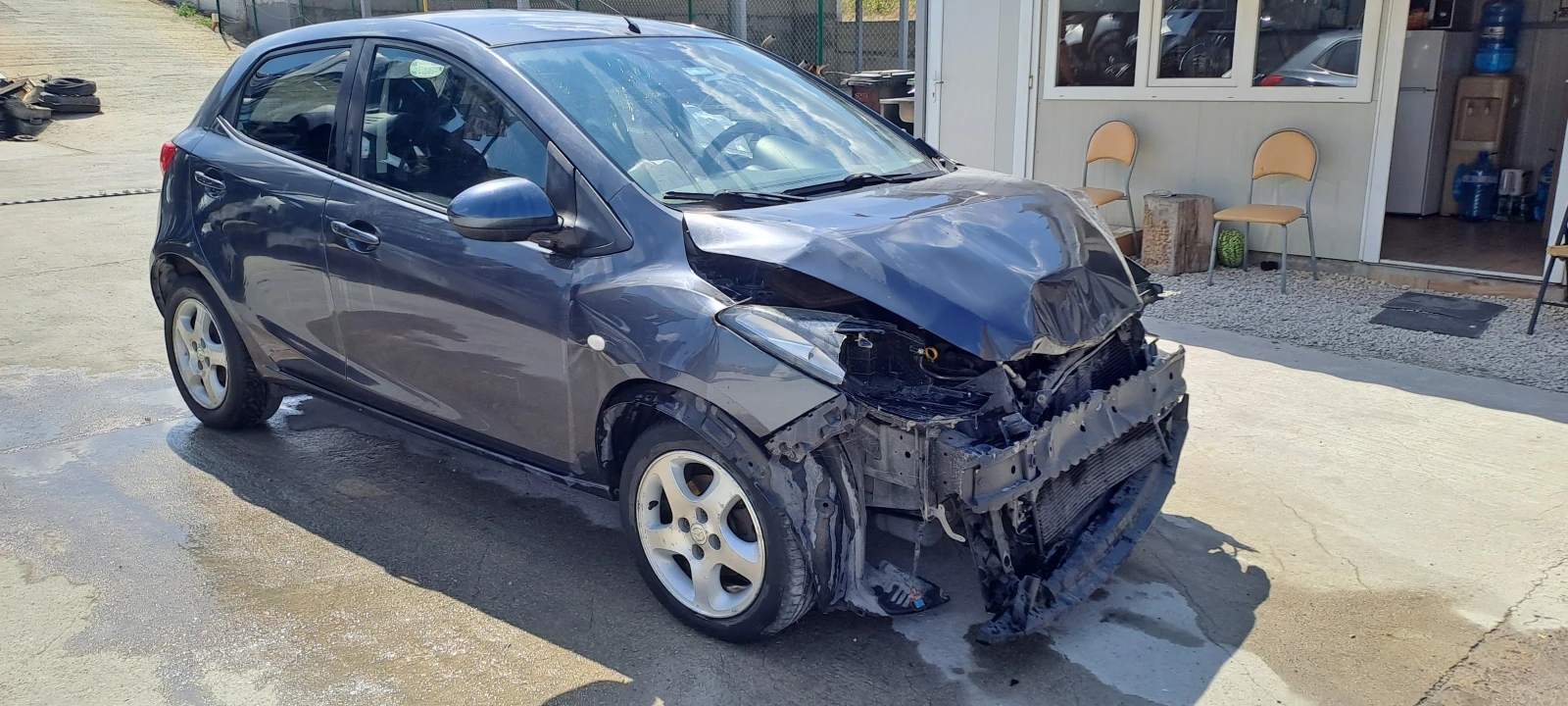 Mazda 2 1.3I 2броя, снимка 1