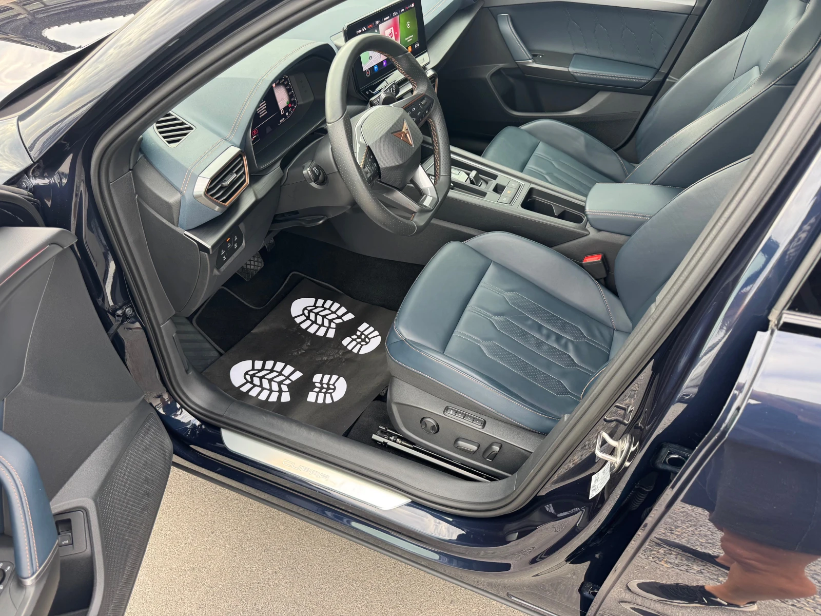 Cupra Formentor  1.5 TSI* DISTR* KEYLESS* CAMERA* CARPLAY - изображение 9