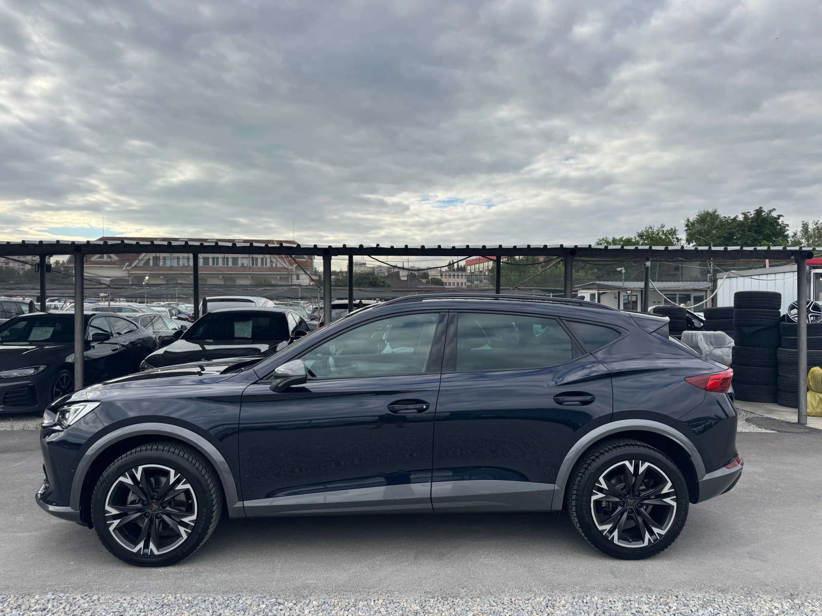 Cupra Formentor  1.5 TSI* DISTR* KEYLESS* CAMERA* CARPLAY - изображение 4