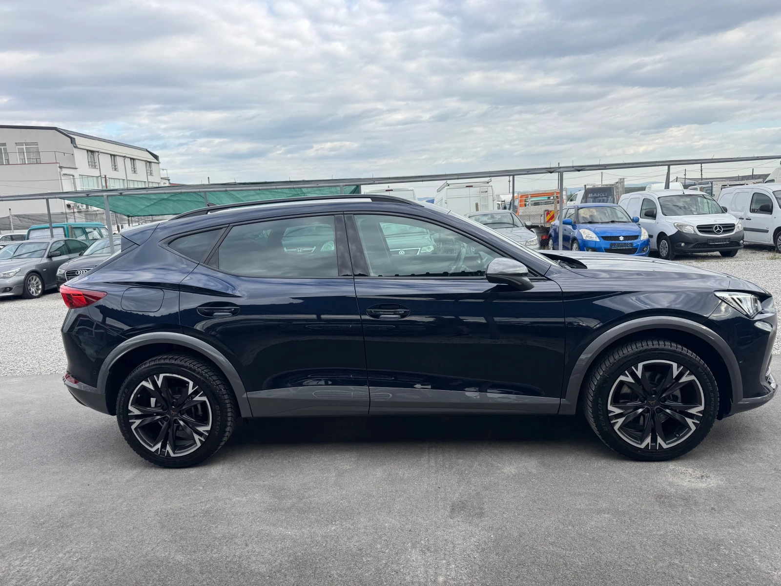 Cupra Formentor  1.5 TSI* DISTR* KEYLESS* CAMERA* CARPLAY - изображение 8