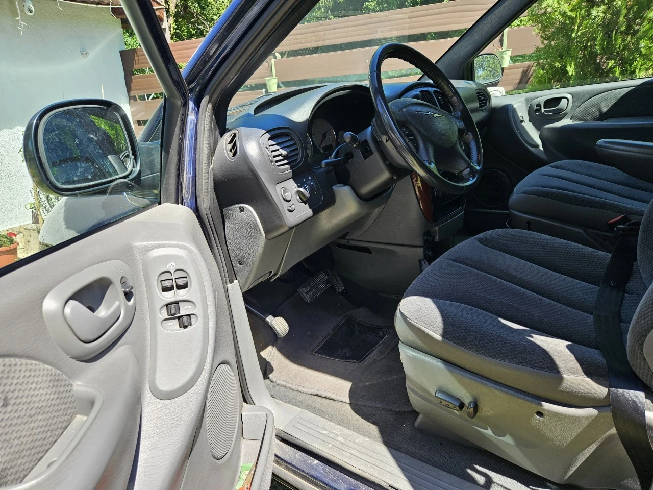 Chrysler Voyager  - изображение 3