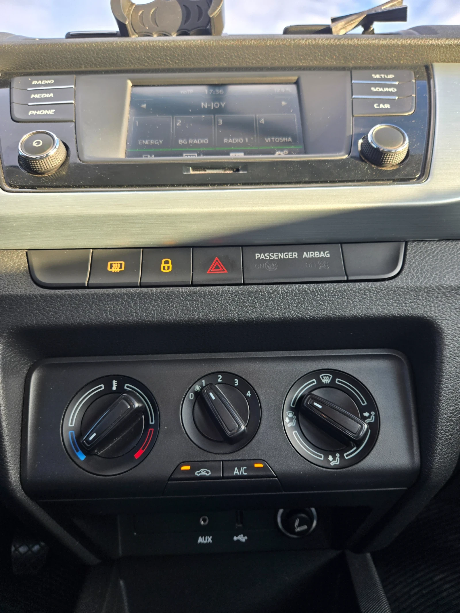 Skoda Fabia Skoda Fabia NJ3 , 1.2 TSI , 66KW, 90HP +  | Mobile.bg   12