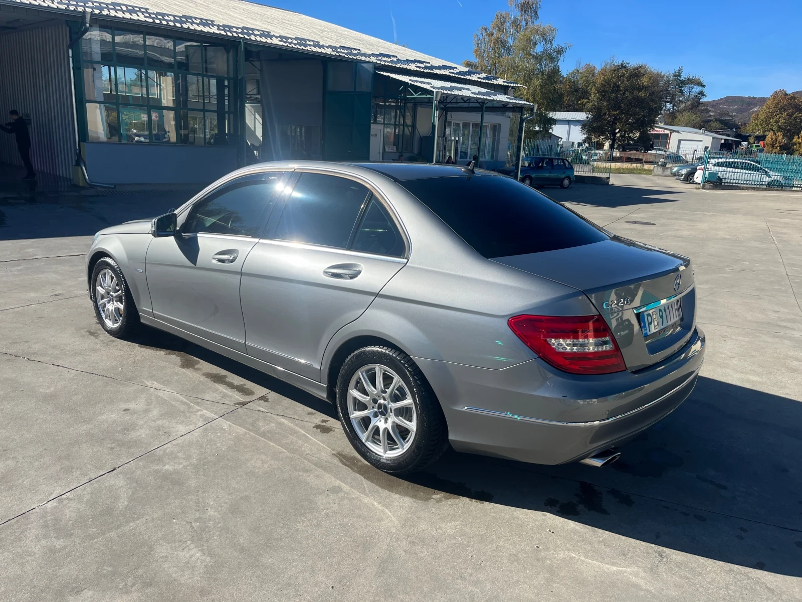 Mercedes-Benz C 220  - изображение 5