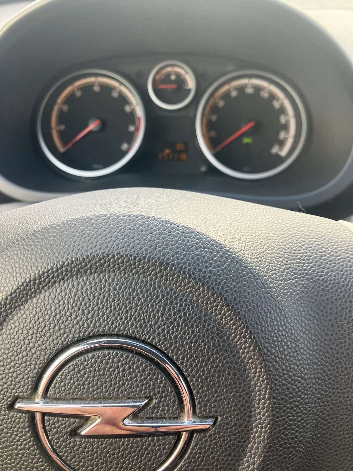 Opel Corsa 1.2 - изображение 9