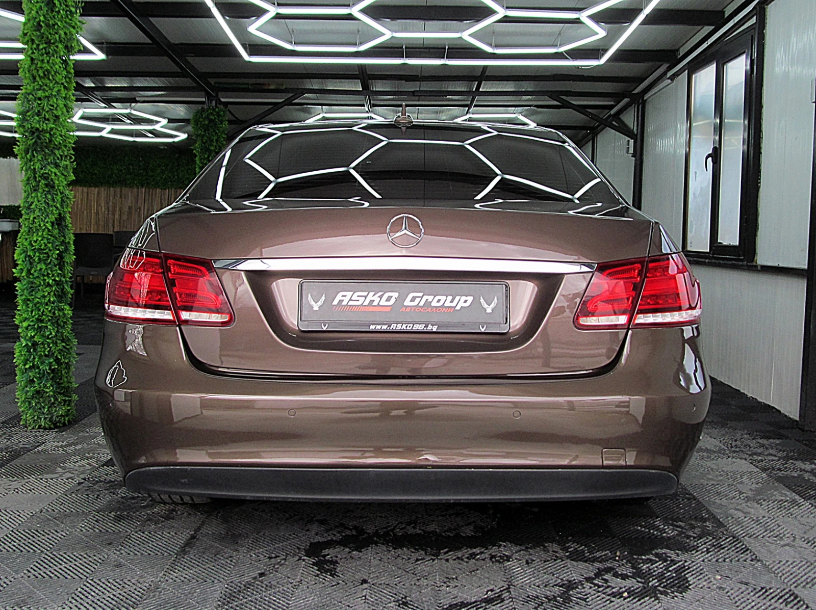 Mercedes-Benz E 350 4-Matic/ТОП СЪСТОЯНИЕ СОБСТВЕН ЛИЗИНГ - изображение 5