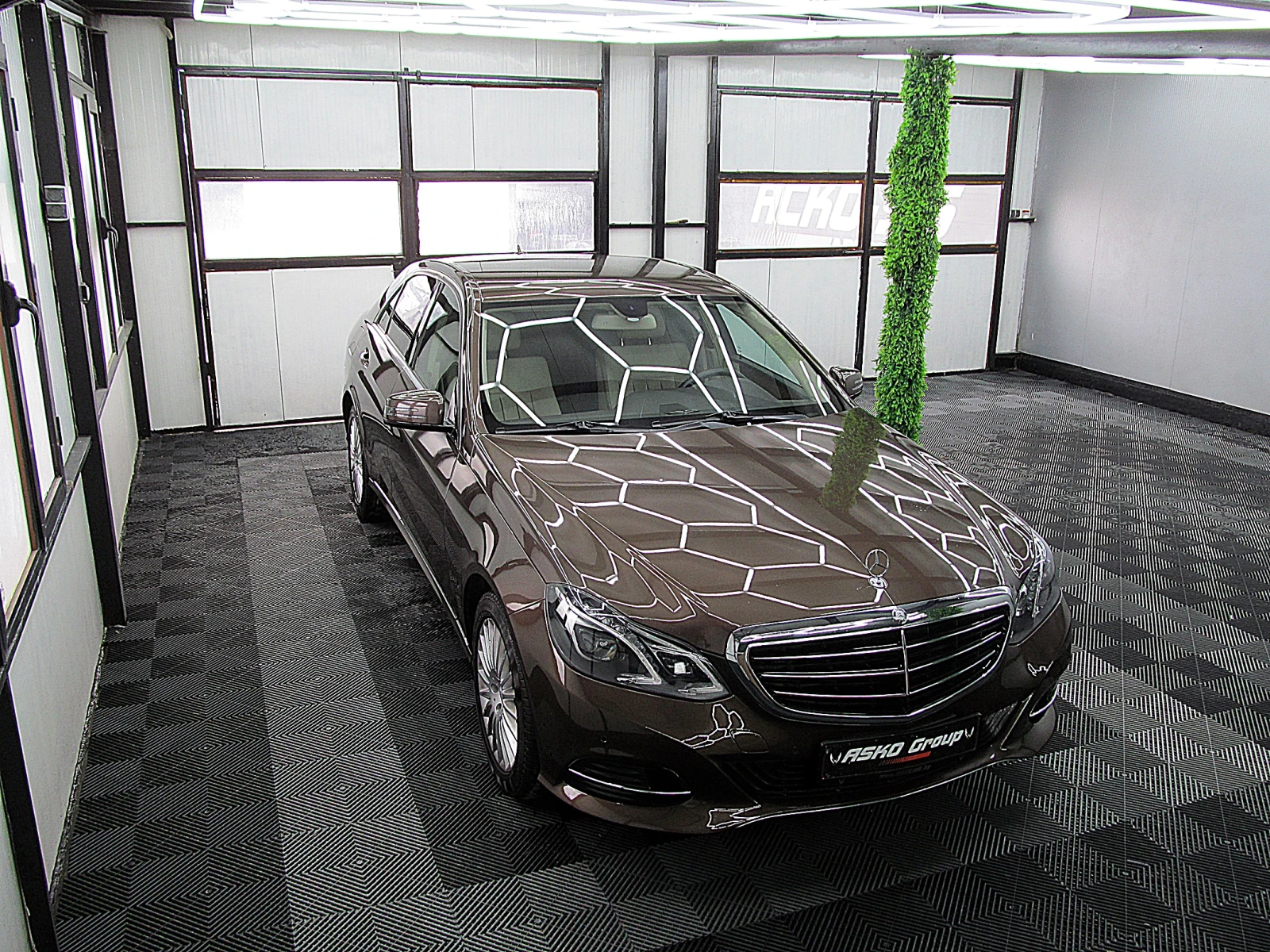 Mercedes-Benz E 350 4-Matic/ТОП СЪСТОЯНИЕ СОБСТВЕН ЛИЗИНГ - изображение 8