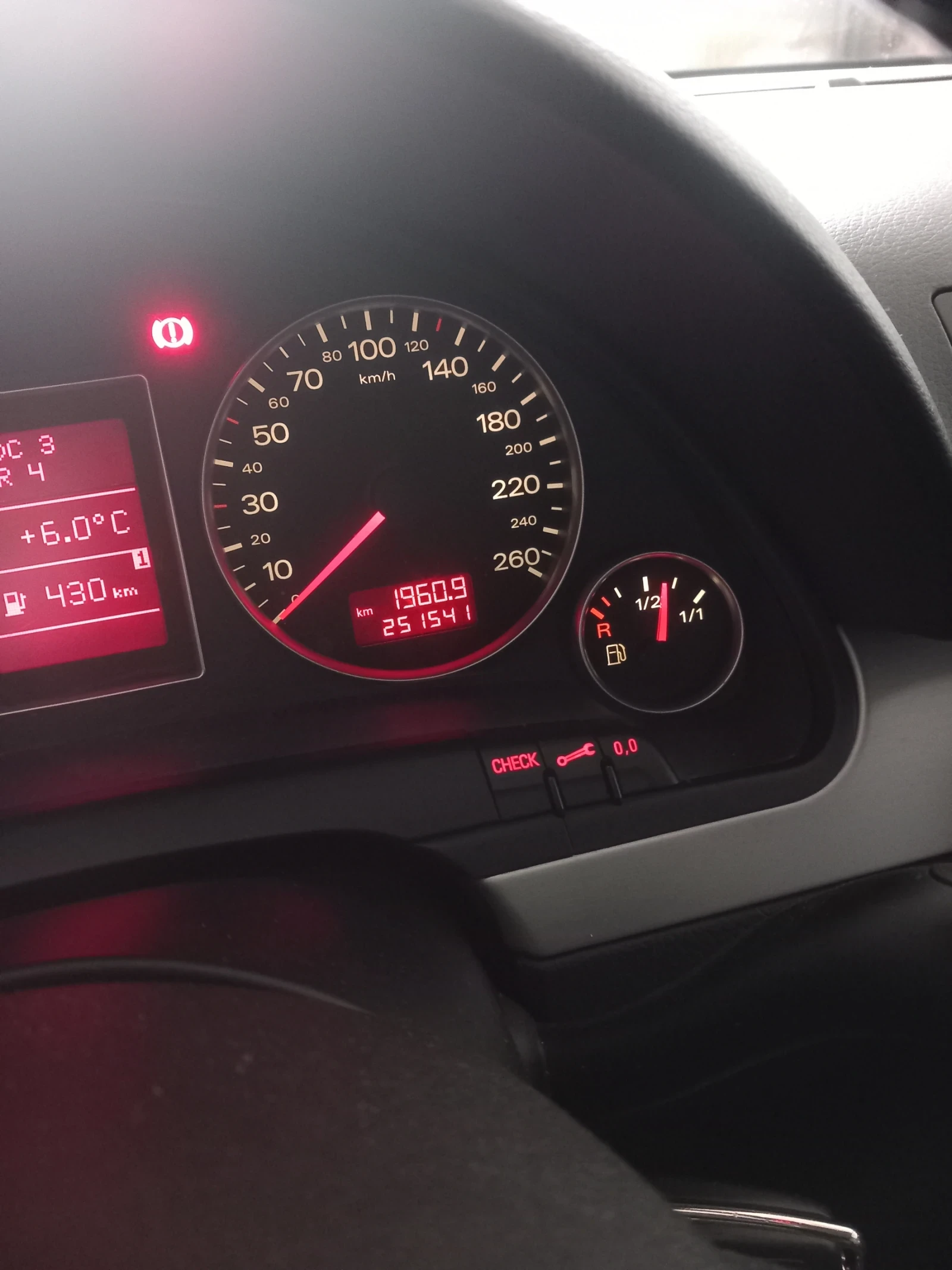 Audi A4 А4 Б7, снимка 8 - Автомобили и джипове - 53770319