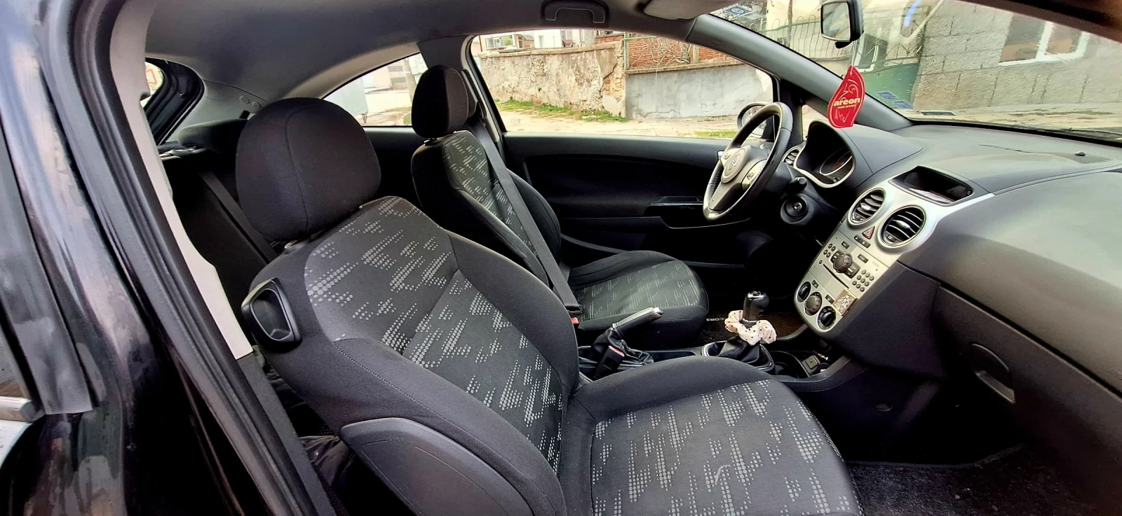 Opel Corsa 1.2 бензин / газ , снимка 3 - Автомобили и джипове - 53856943