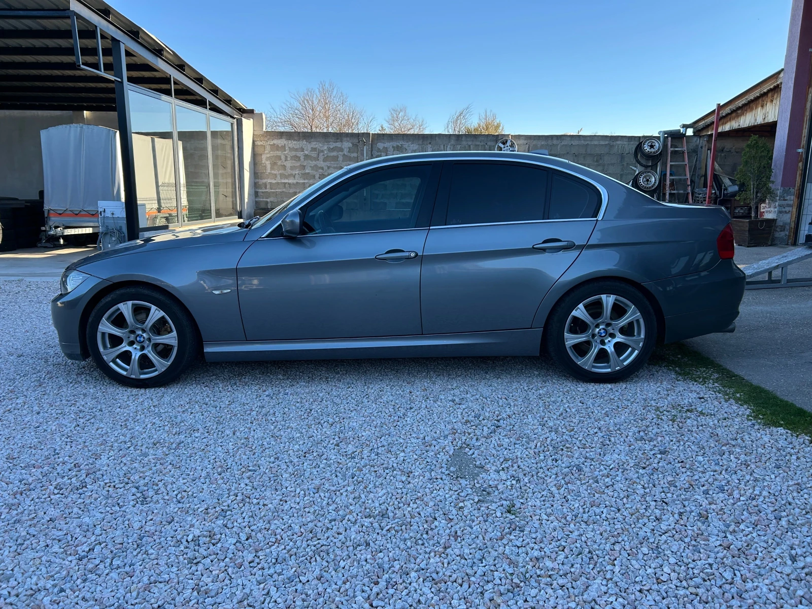 BMW 325 BENZIN AVTOMAT, снимка 2 - Автомобили и джипове - 54138546