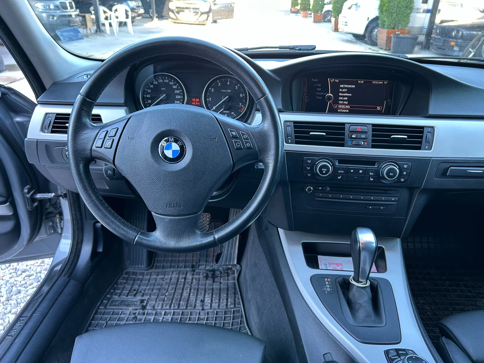 BMW 325 BENZIN AVTOMAT, снимка 11 - Автомобили и джипове - 54138546