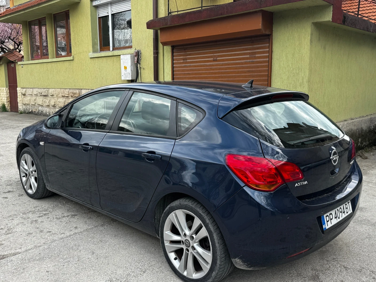 Opel Astra, снимка 9 - Автомобили и джипове - 54173893