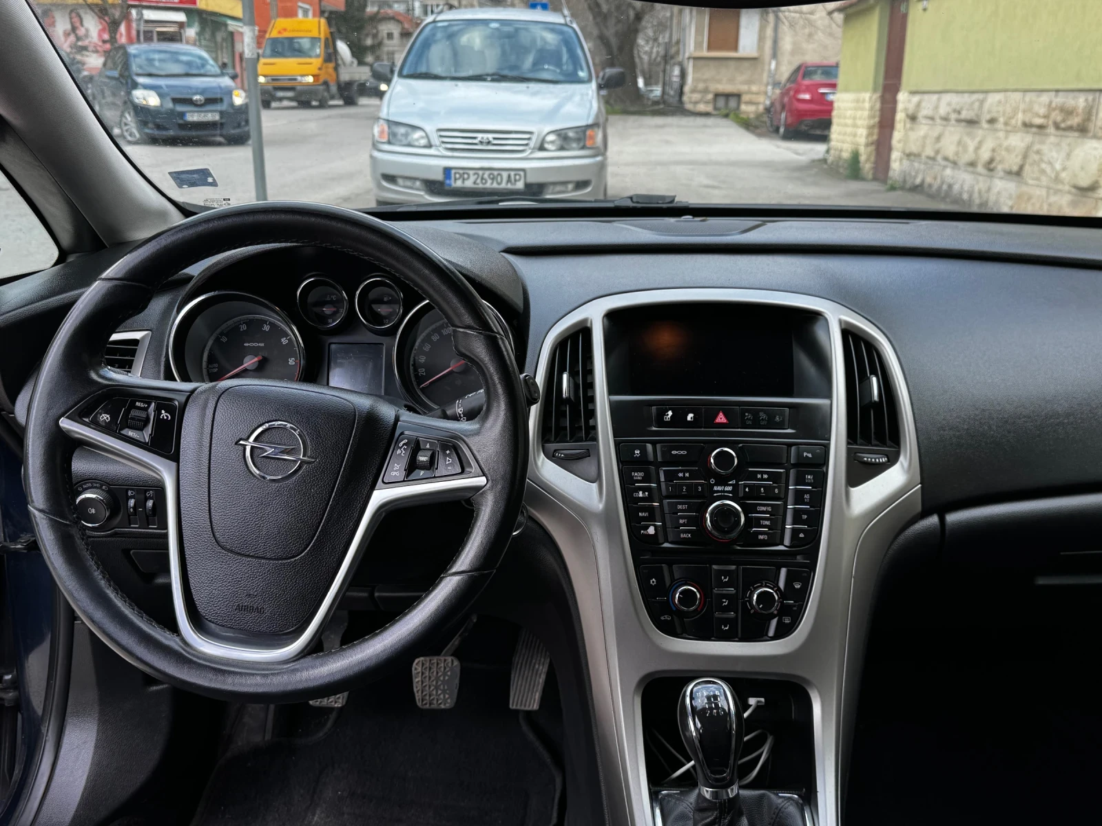 Opel Astra, снимка 6 - Автомобили и джипове - 54173893