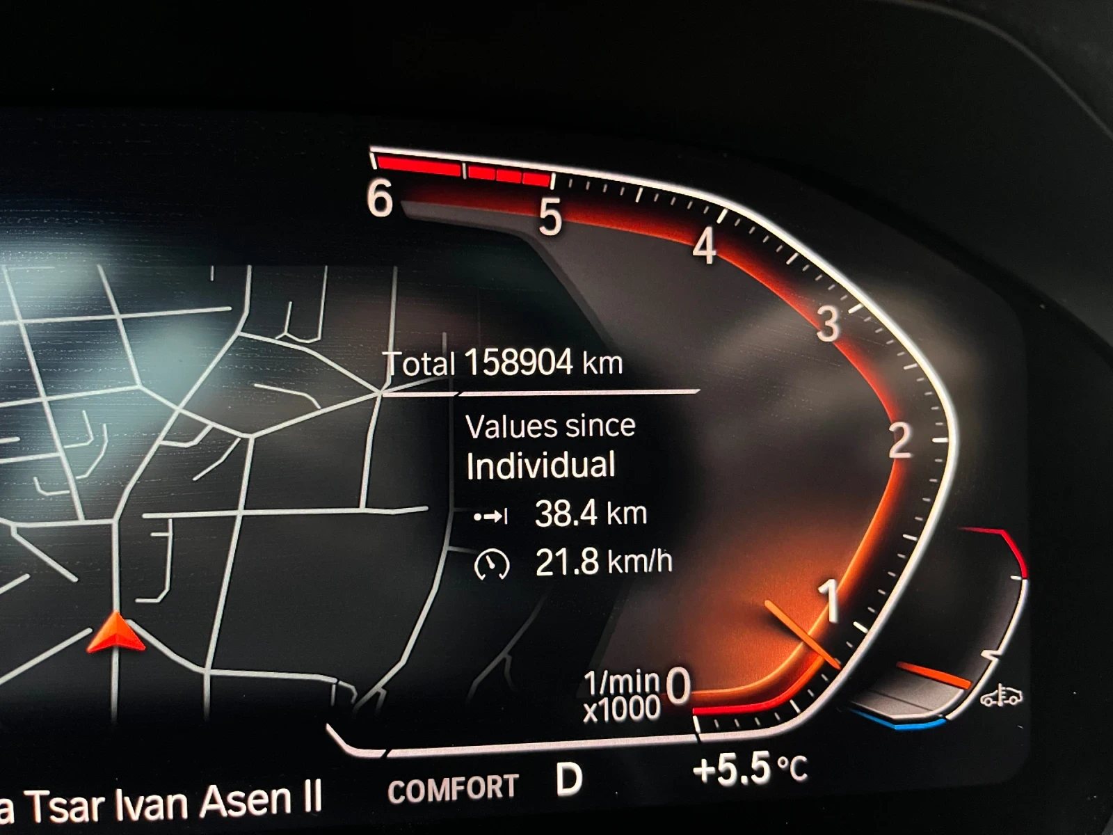 BMW 320 M Sport Individual, снимка 16 - Автомобили и джипове - 54369873