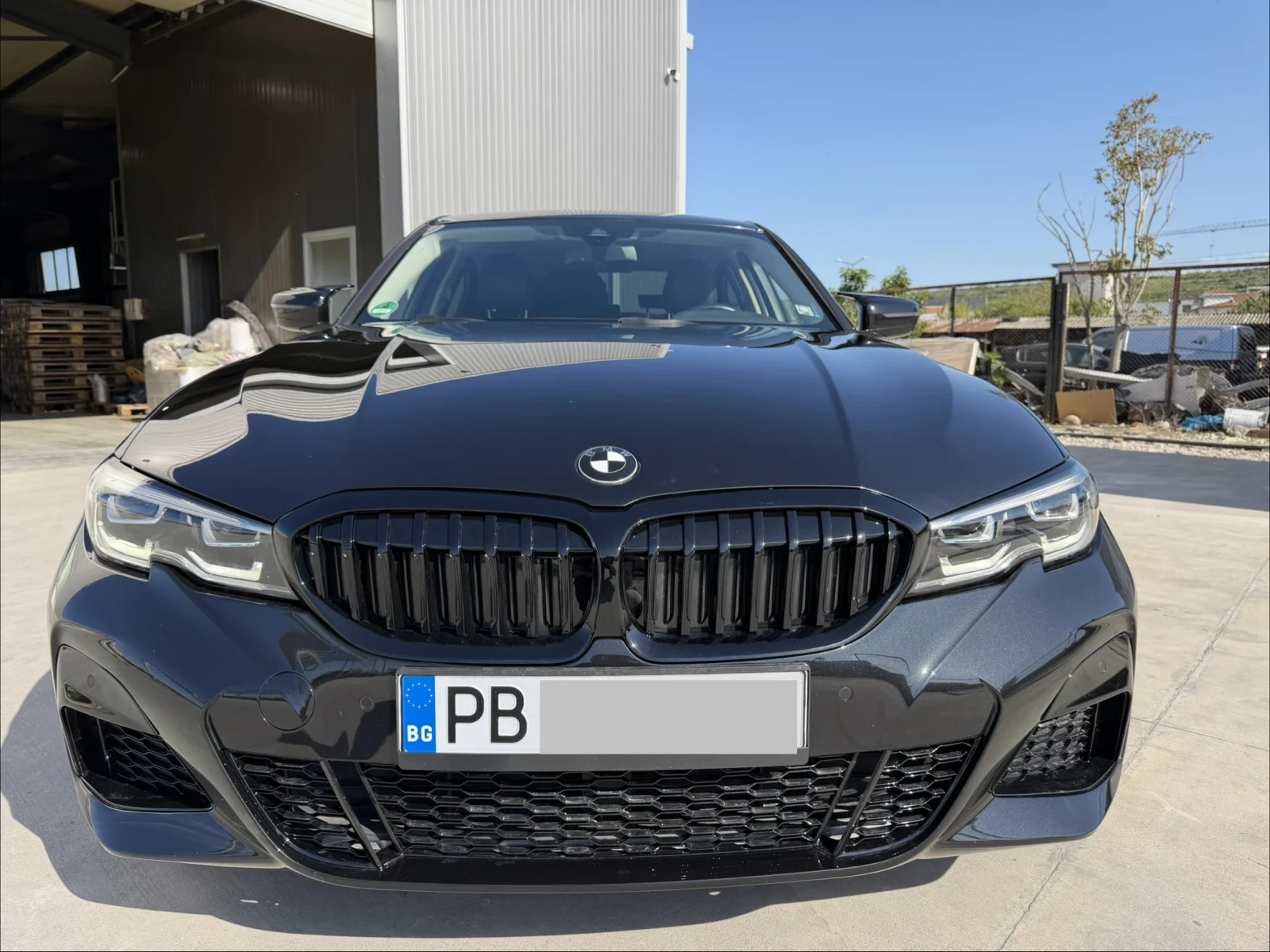 BMW 320 M Sport Individual, снимка 8 - Автомобили и джипове - 54369873