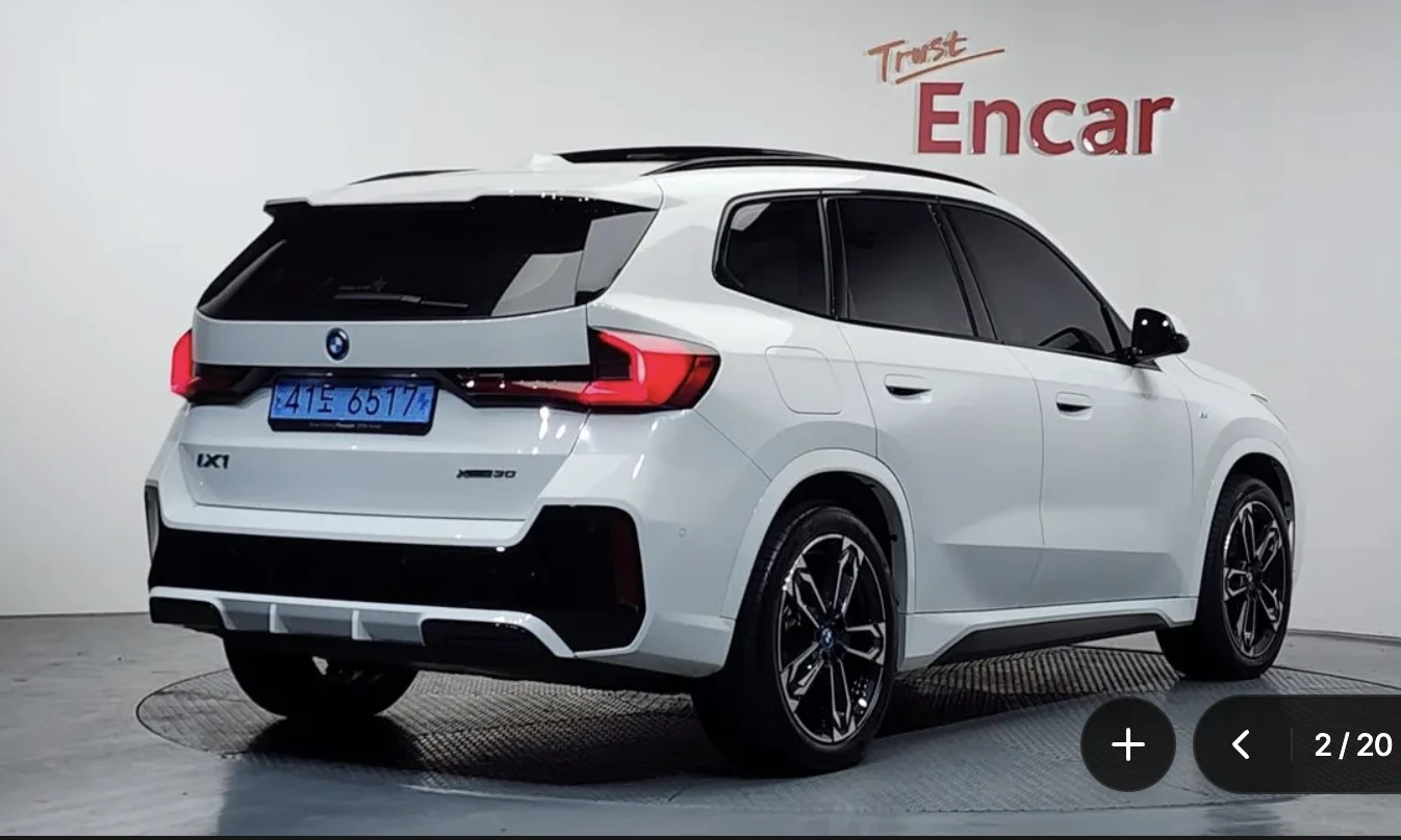 BMW iX1 XDRIVE* 30M* SPORT* ХЕДЪП* 360КАМЕРА* LANE* ASSIST, снимка 2 - Автомобили и джипове - 54511511