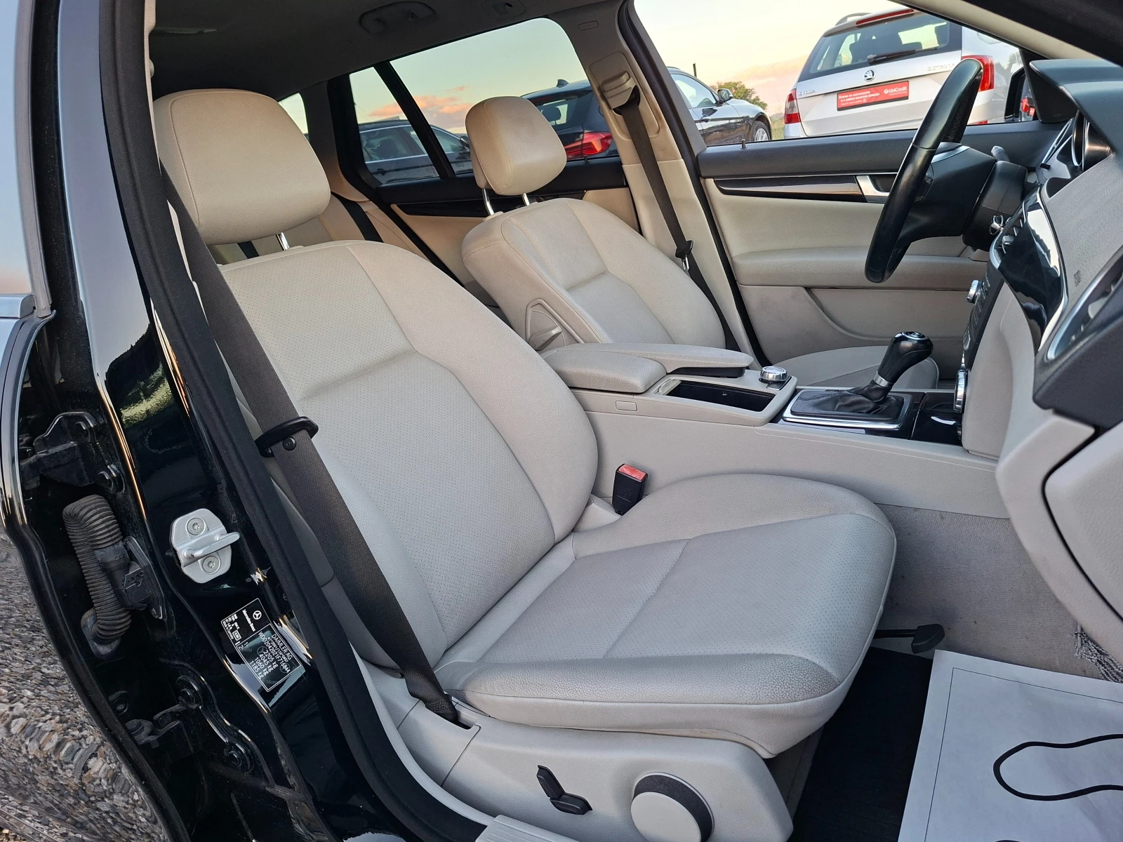 Mercedes-Benz C 220 2.2CDI* AVANTGARDE* 36м. х 191EUR.* , снимка 13 - Автомобили и джипове - 55037732