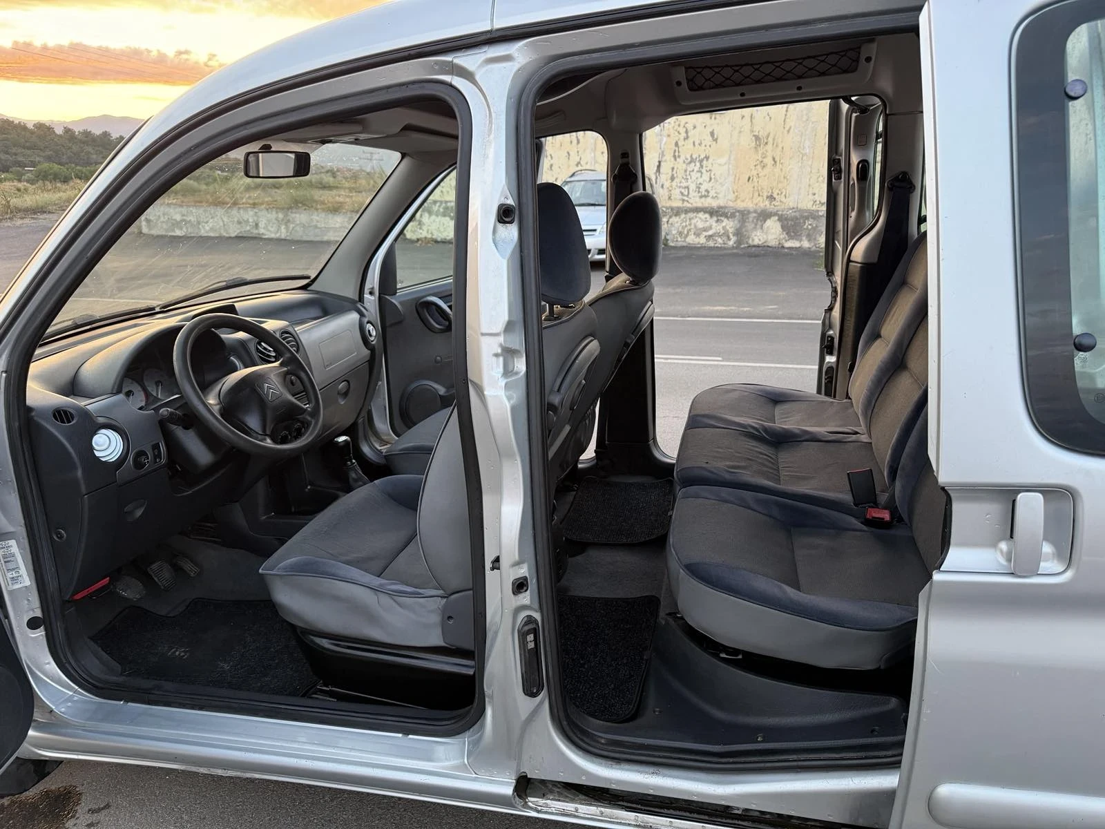 Citroen Berlingo 2.0HDI, снимка 12 - Автомобили и джипове - 55226456