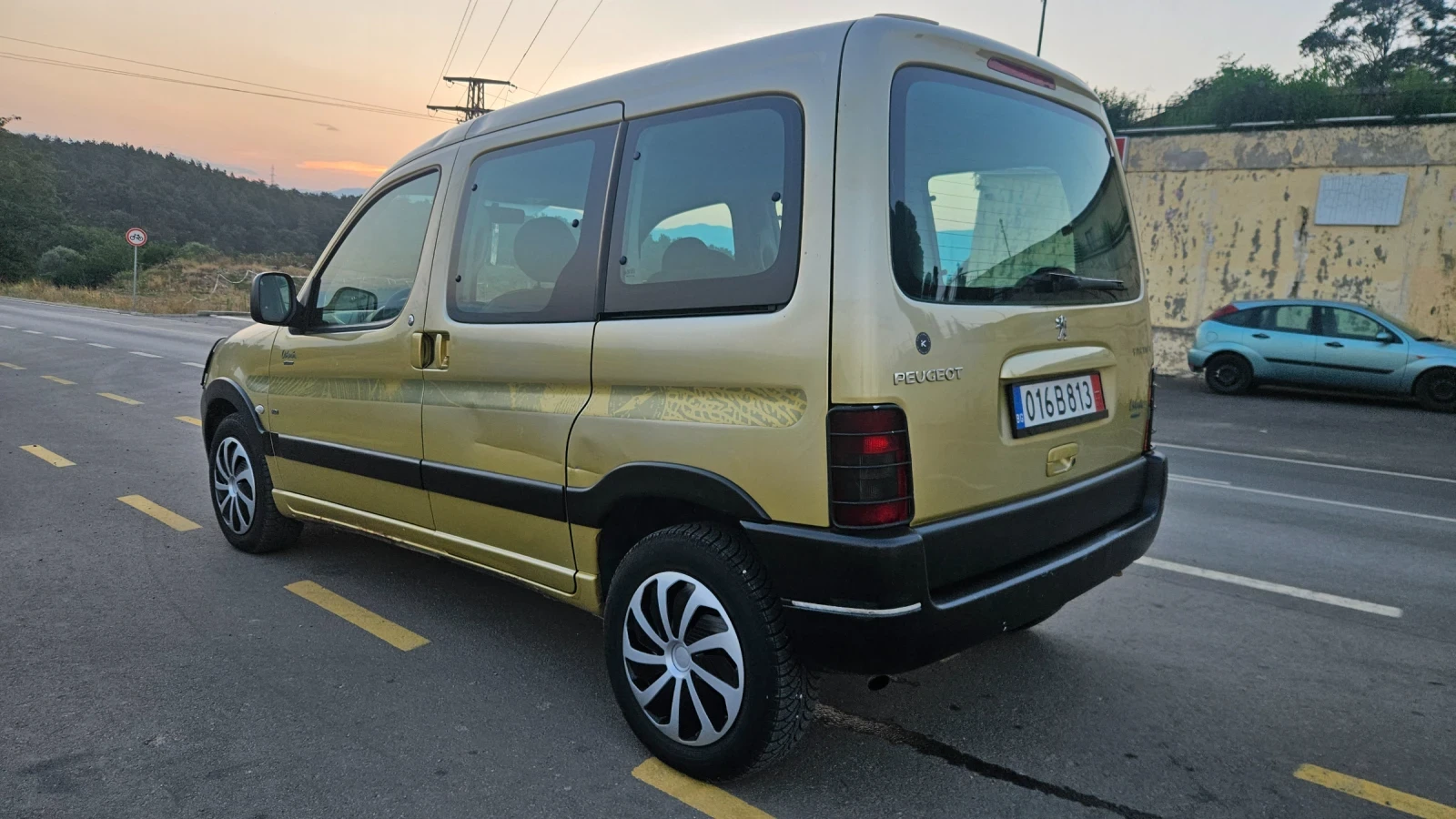 Peugeot Partner 2.0HDI, снимка 5 - Автомобили и джипове - 55226456