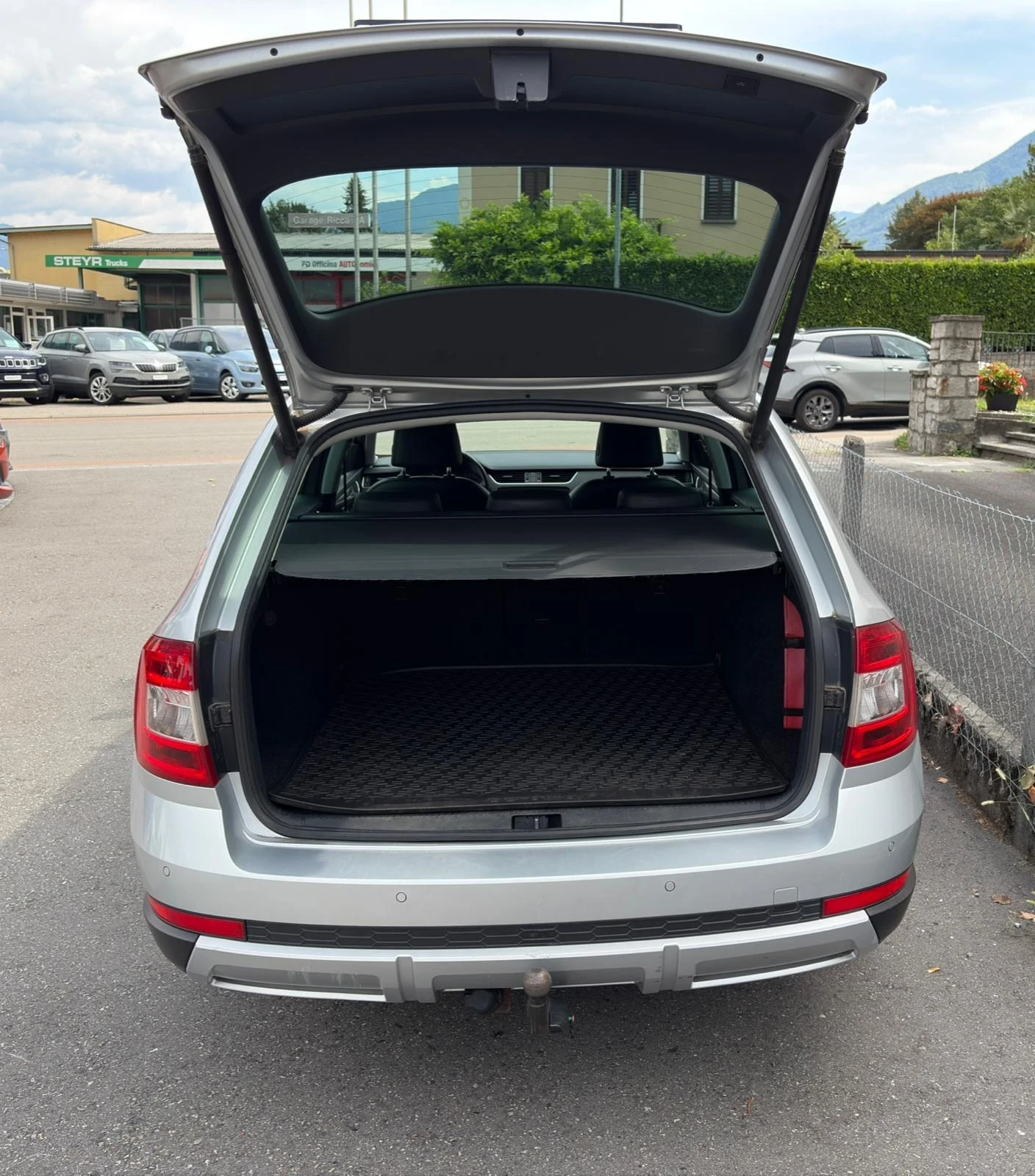 Skoda Octavia, снимка 2 - Автомобили и джипове - 55955711