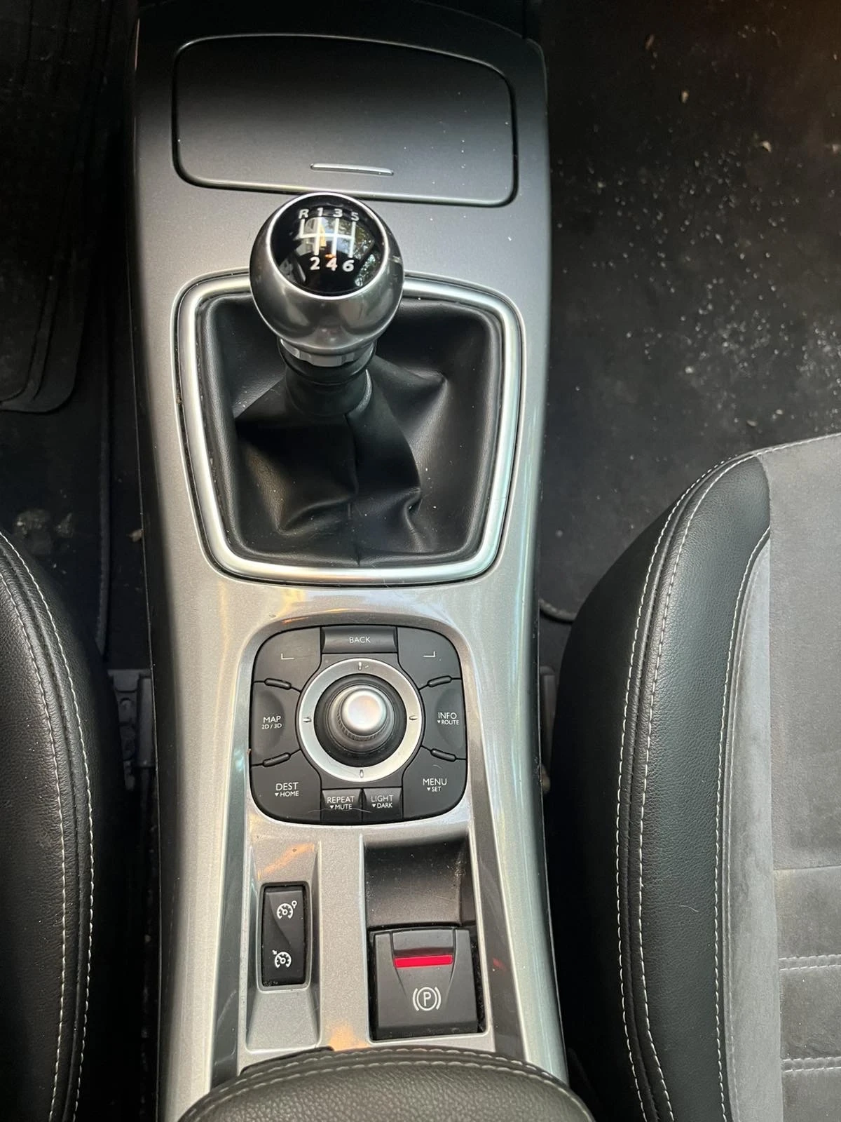 Renault Laguna, снимка 4 - Автомобили и джипове - 55997626