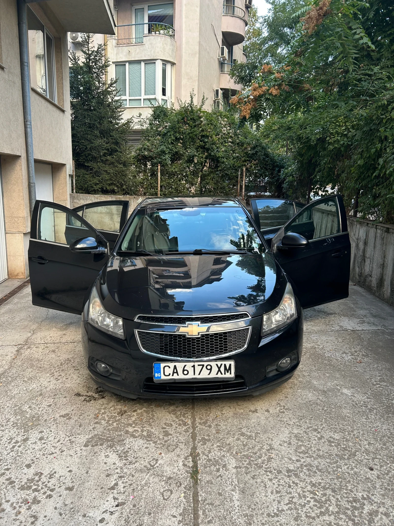 Chevrolet Cruze, снимка 2 - Автомобили и джипове - 56201555