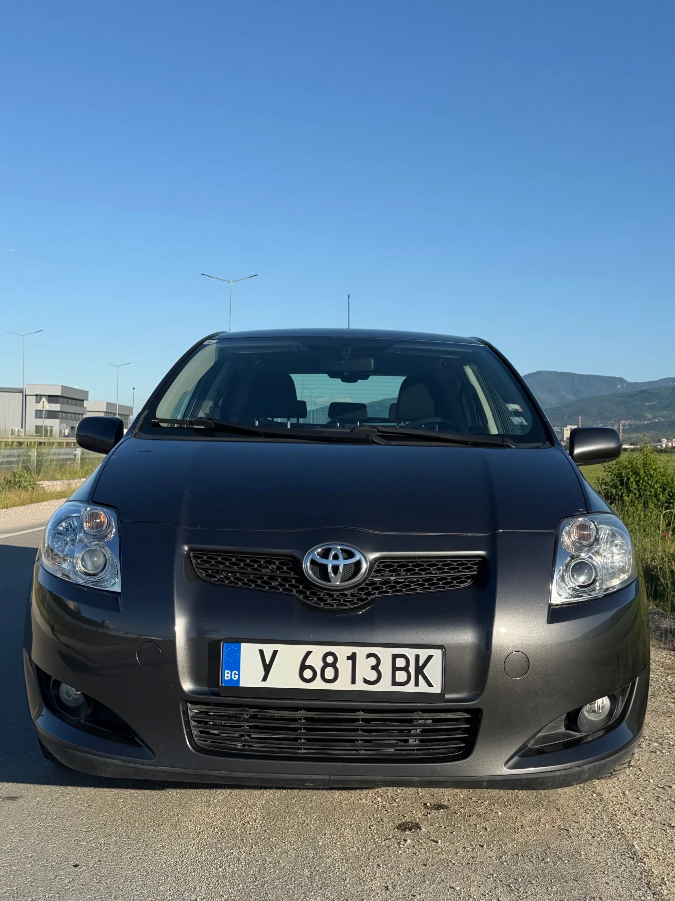 Toyota Auris 1.4 VVT-i, снимка 2 - Автомобили и джипове - 56292927