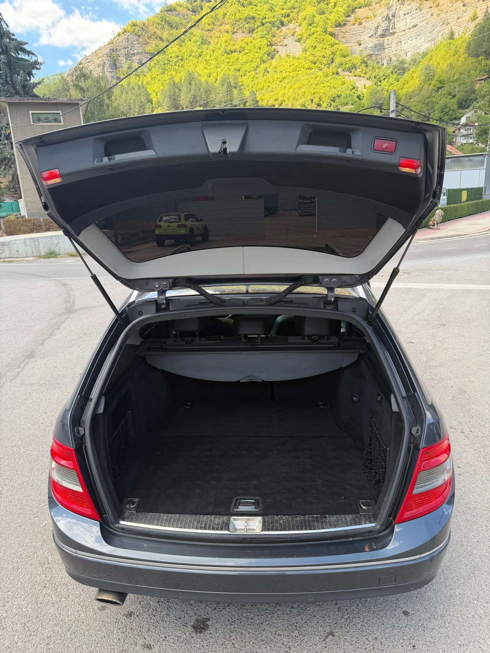 Mercedes-Benz C 220 AVANGARDE, снимка 9 - Автомобили и джипове - 56318965