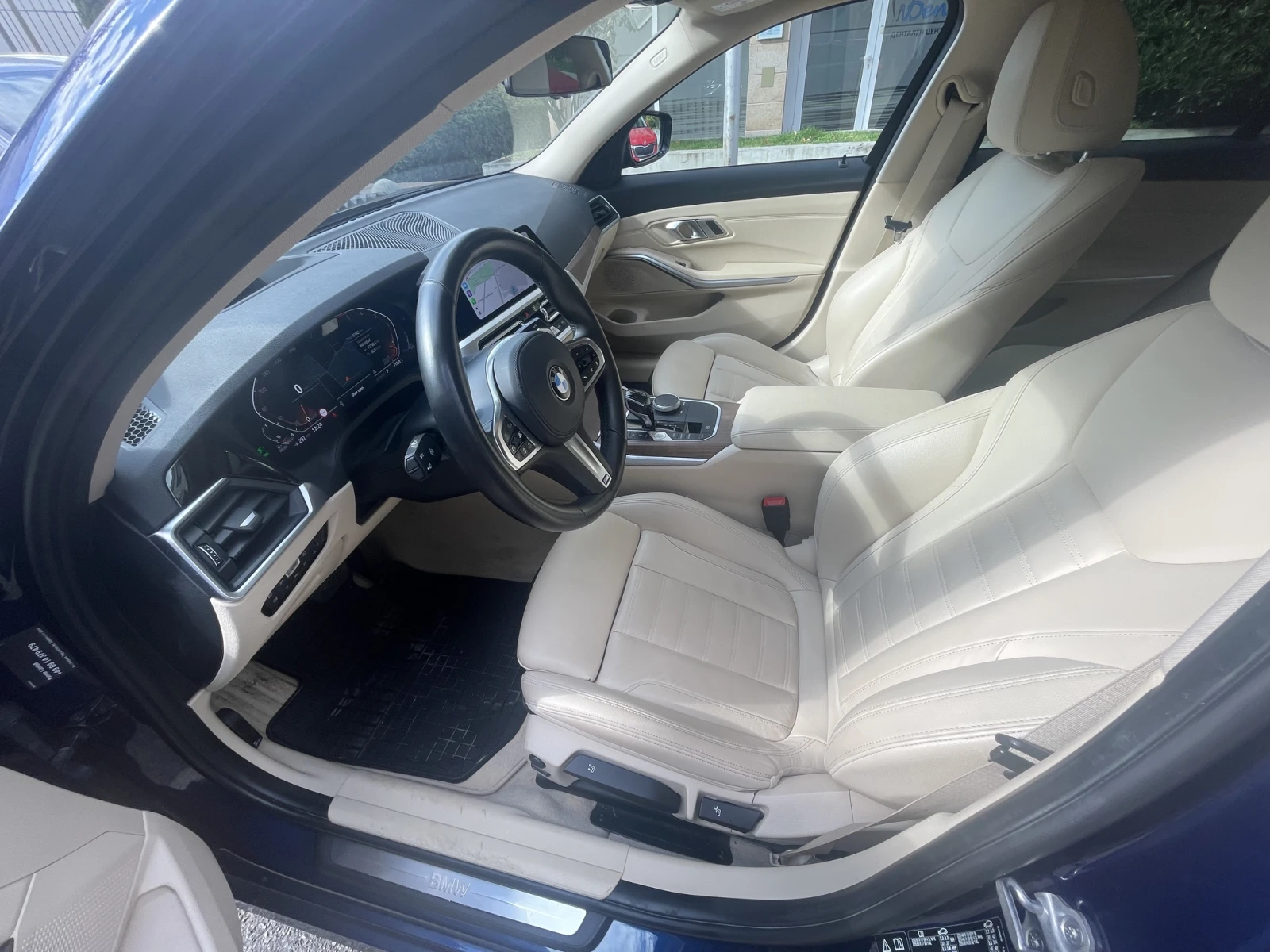 BMW 320 xDrive, снимка 10 - Автомобили и джипове - 56616520