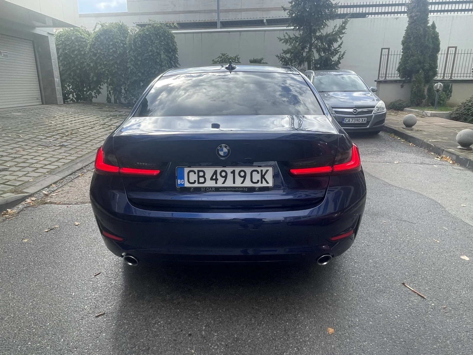BMW 320 xDrive, снимка 6 - Автомобили и джипове - 56616520