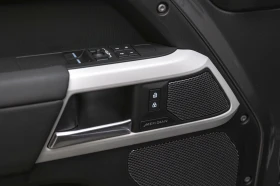 Land Rover Defender 90 Hard Top X-Dynamic SE/Камера/Meridian/, снимка 8