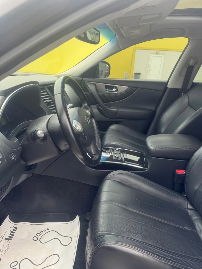 Infiniti QX70, снимка 8 - Автомобили и джипове - 50722682