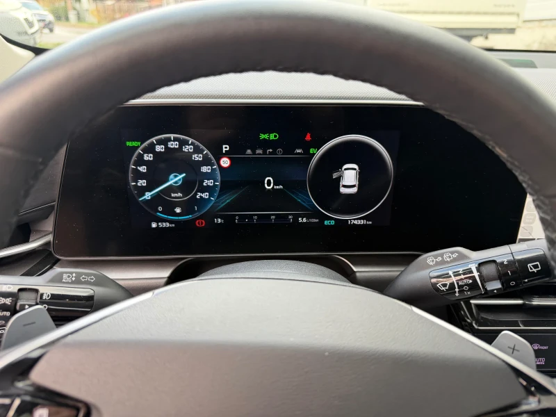 Kia Niro 1.6 GDI PHEV PULSE, сервизна книжка, снимка 9 - Автомобили и джипове - 52332315