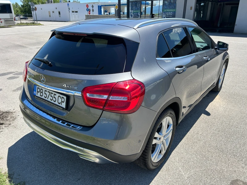 Mercedes-Benz GLA 250 4MATIC, снимка 4 - Автомобили и джипове - 52459959