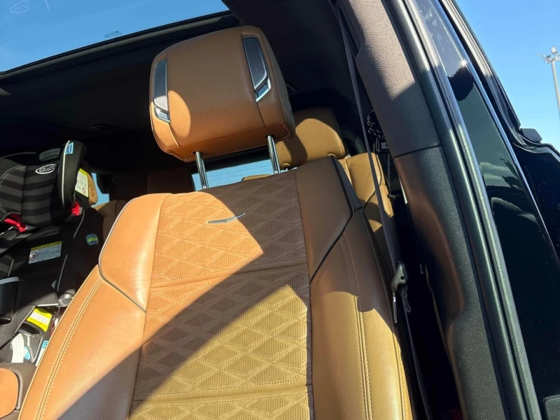 Cadillac Escalade * Sport * CARFAX * 360 КАМЕРИ* ПАНОРАМА* , снимка 11 - Автомобили и джипове - 53409609