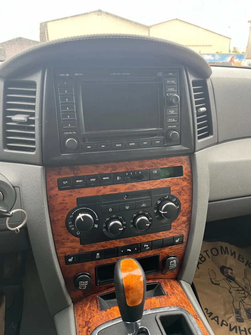 Jeep Grand cherokee, снимка 6 - Автомобили и джипове - 53410359