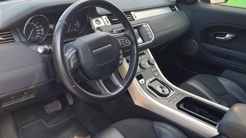 Land Rover Range Rover Evoque 2.2d-150 k.c., снимка 4 - Автомобили и джипове - 27136038