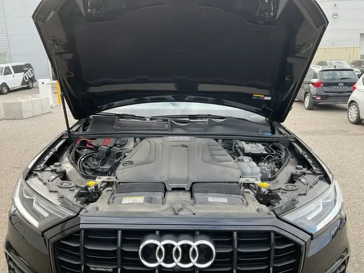 Audi Q7 Lane Departure/Apple CarPlay/Pano/Keyless/ | Mobile.bg   4