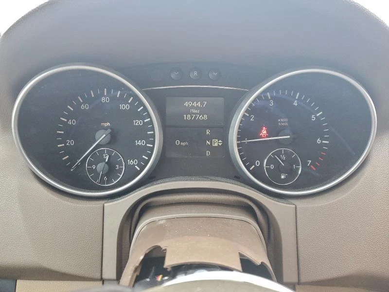 Mercedes-Benz ML 350 4MATIC* Подгрев* Keyless* Фиксирана цена - изображение 9