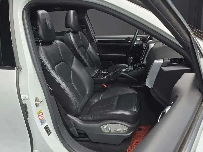 Porsche Cayenne, снимка 12 - Автомобили и джипове - 56724783