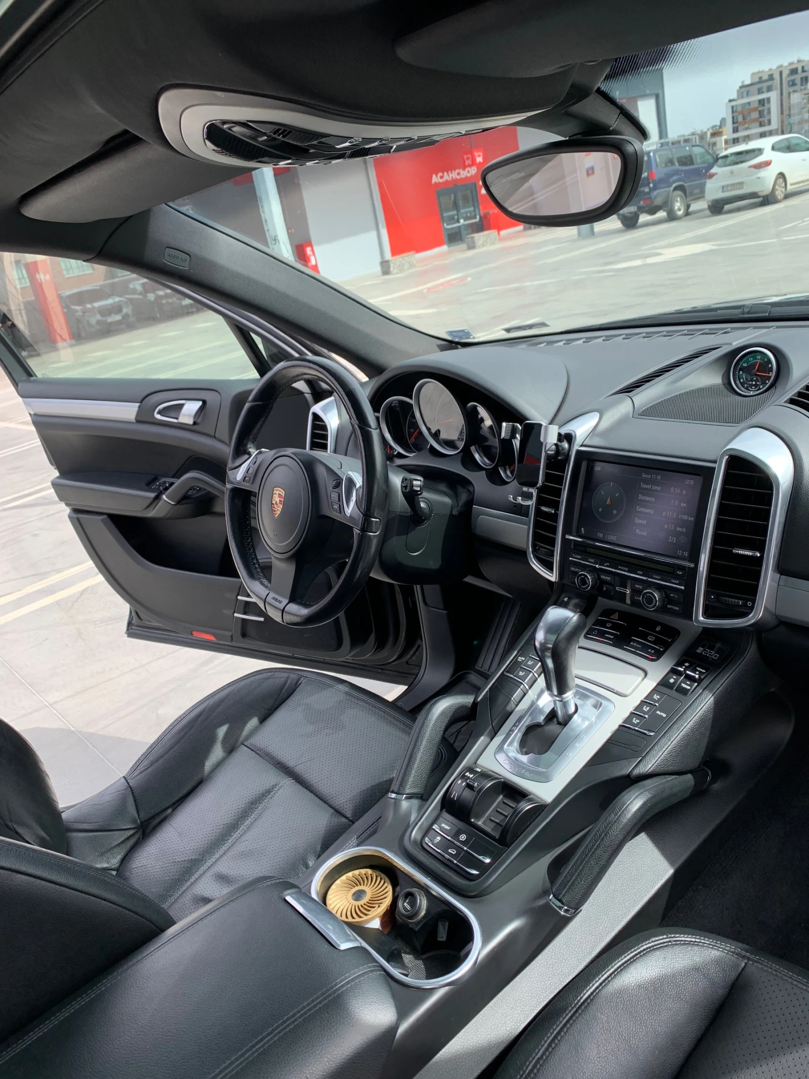 Porsche Cayenne 3.0 Diesel / ПАНОРАМА / ПРУЖИНИ / СМЕНЕНИ ВЕРИГИ - изображение 9