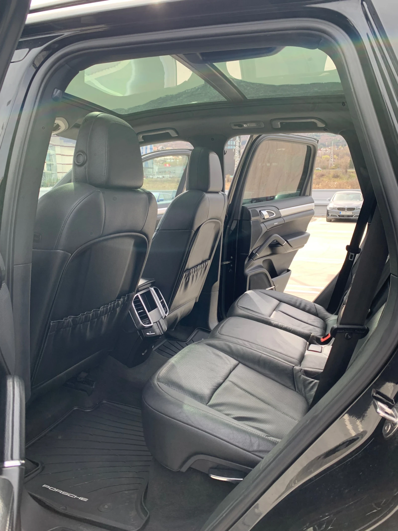 Porsche Cayenne 3.0 Diesel / ПАНОРАМА / ПРУЖИНИ / СМЕНЕНИ ВЕРИГИ - изображение 10