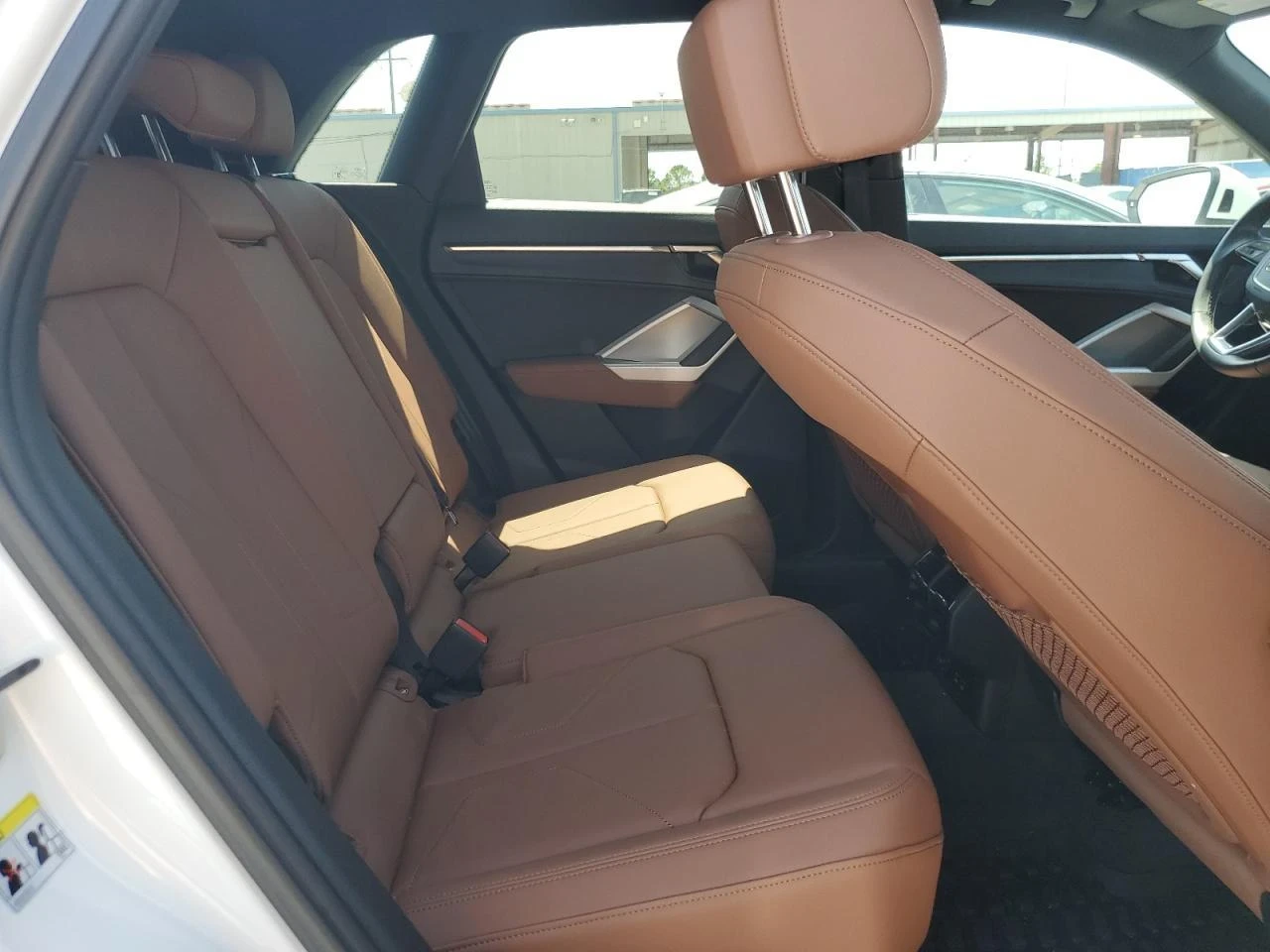 Audi Q3 Quattro + S-line - изображение 10