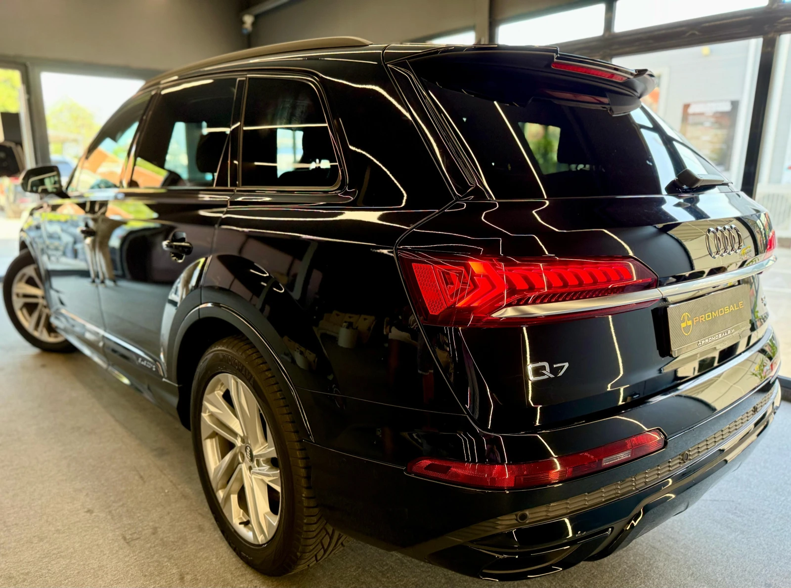 Audi Q7 50 TDI* SoftClose* Лизинг* 3хS-line* 7 Местен - изображение 4