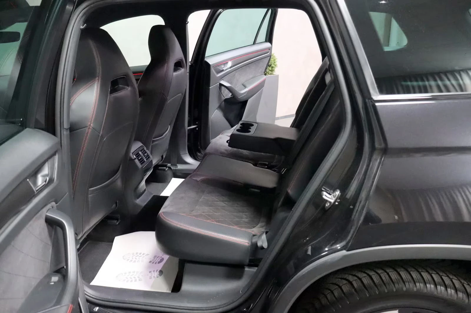 Skoda Kodiaq RS/239HP/7SEATS/CAM/VIRTUAL/LED/DCC/ALKH/701v - изображение 10