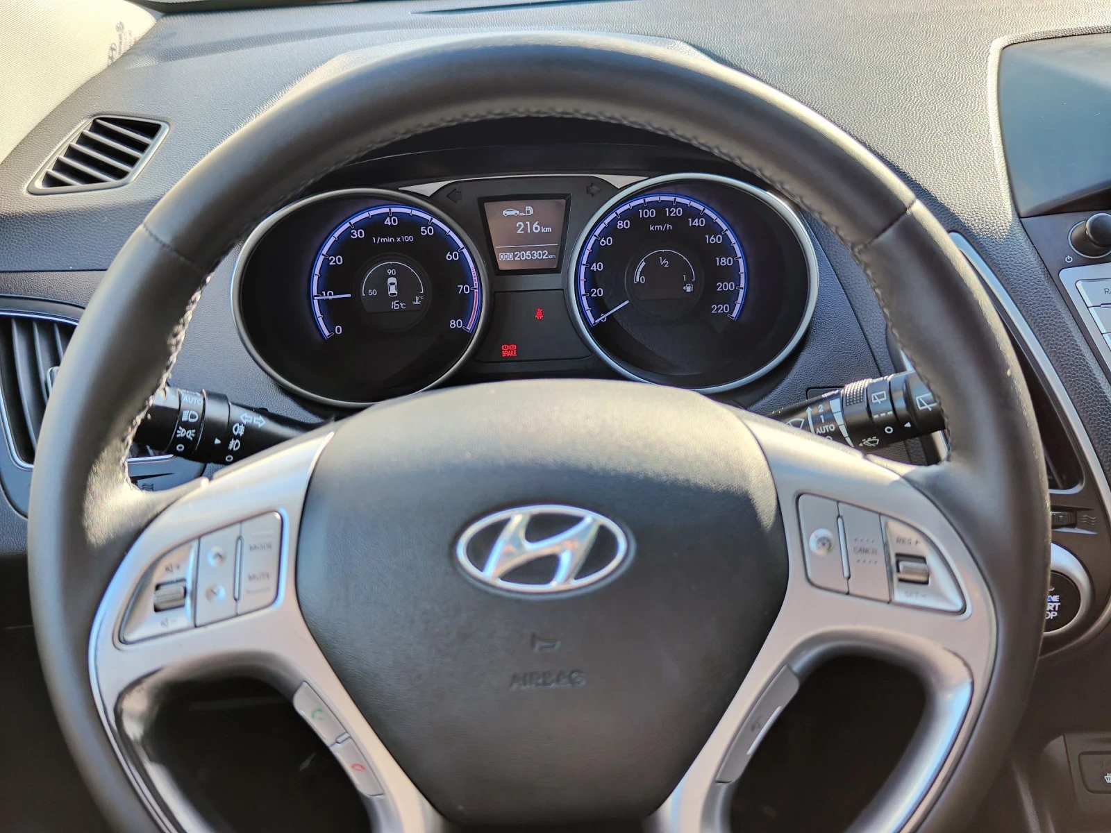 Hyundai IX35 2.0i 16v 163hp Кожа#Нави#Кейлес#Full, снимка 15 - Автомобили и джипове - 53718873