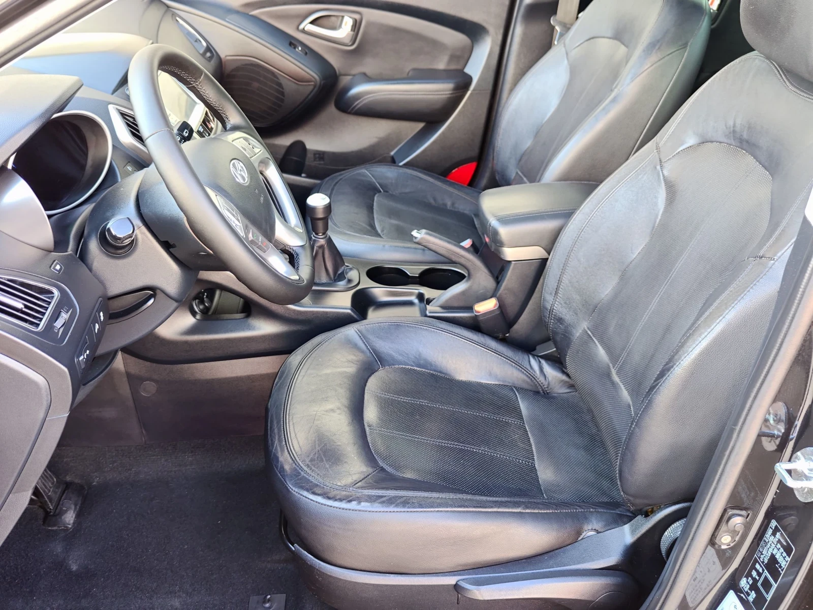 Hyundai IX35 2.0i 16v 163hp Кожа#Нави#Кейлес#Full, снимка 8 - Автомобили и джипове - 53718873