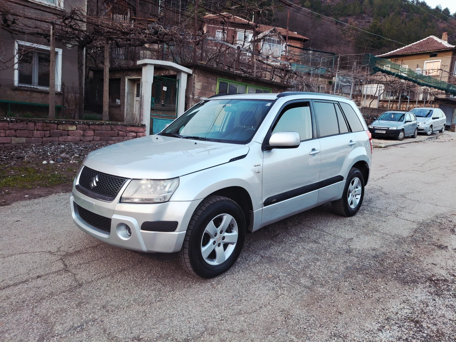 Suzuki Grand vitara 1.9did.klim.4x4, снимка 15 - Автомобили и джипове - 53749328