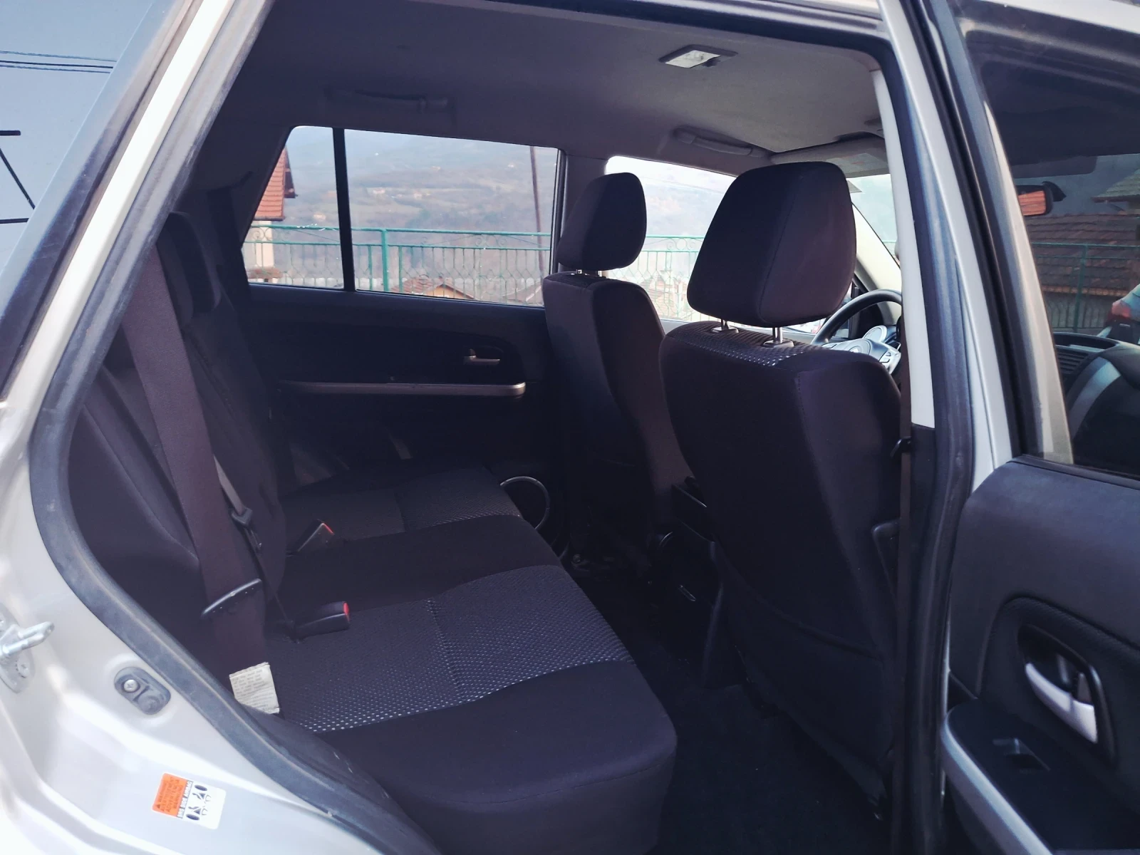 Suzuki Grand vitara 1.9did.klim.4x4, снимка 10 - Автомобили и джипове - 53749328