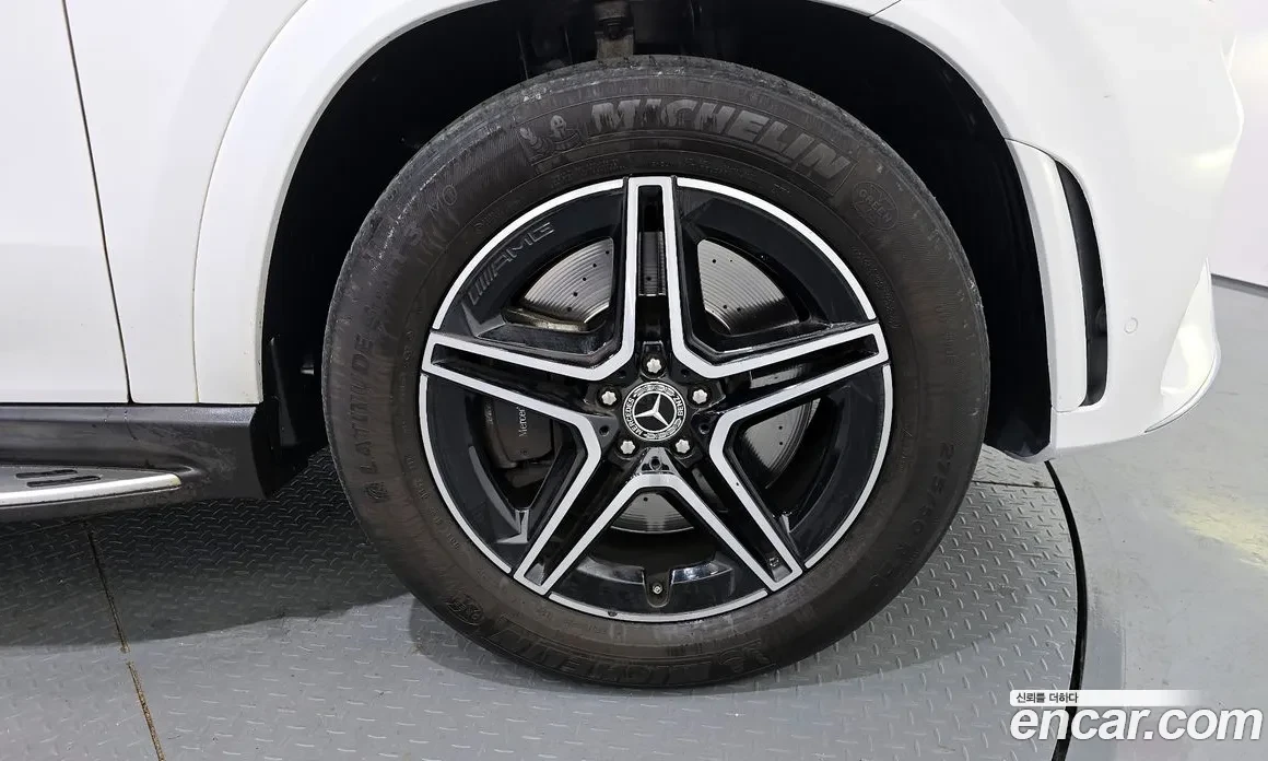 Mercedes-Benz GLE 400 2021* AMG PK* 9G* ОБДУХ* HEAD-UP* КРАЙНА ЦЕНА, снимка 5 - Автомобили и джипове - 54168353