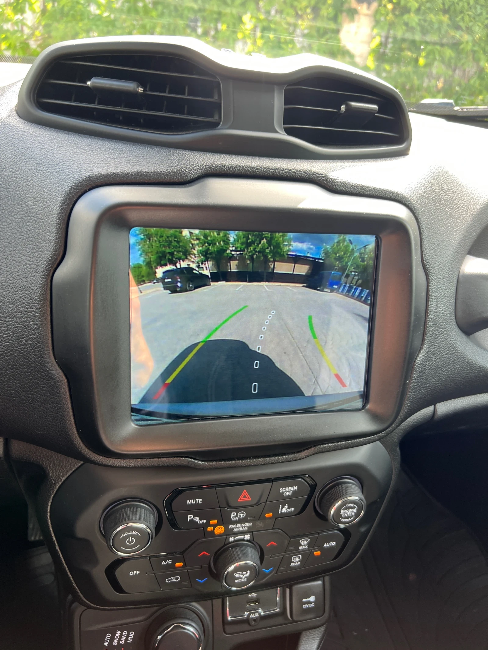 Jeep Renegade, снимка 10 - Автомобили и джипове - 54587986